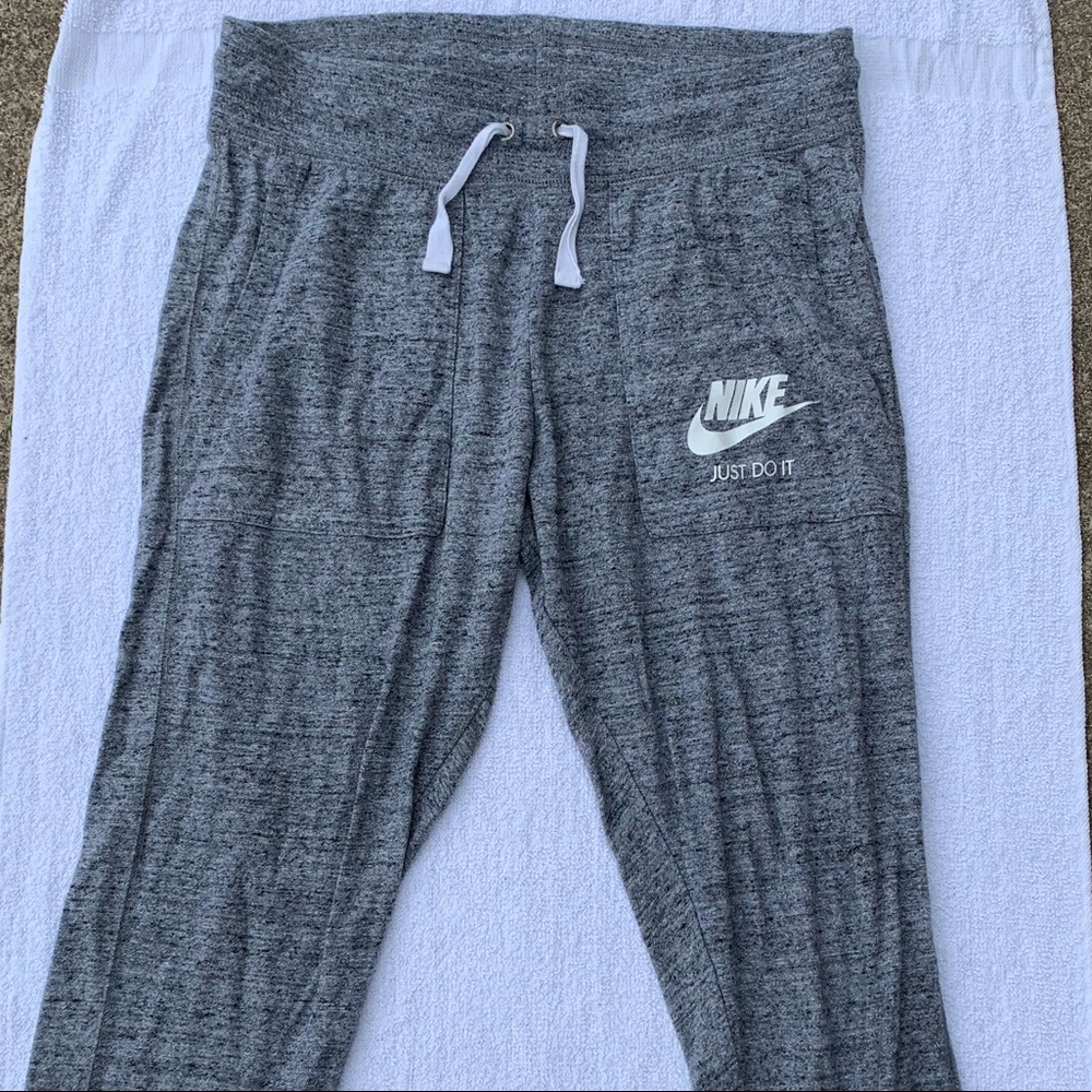 NWOT Nike Joggers